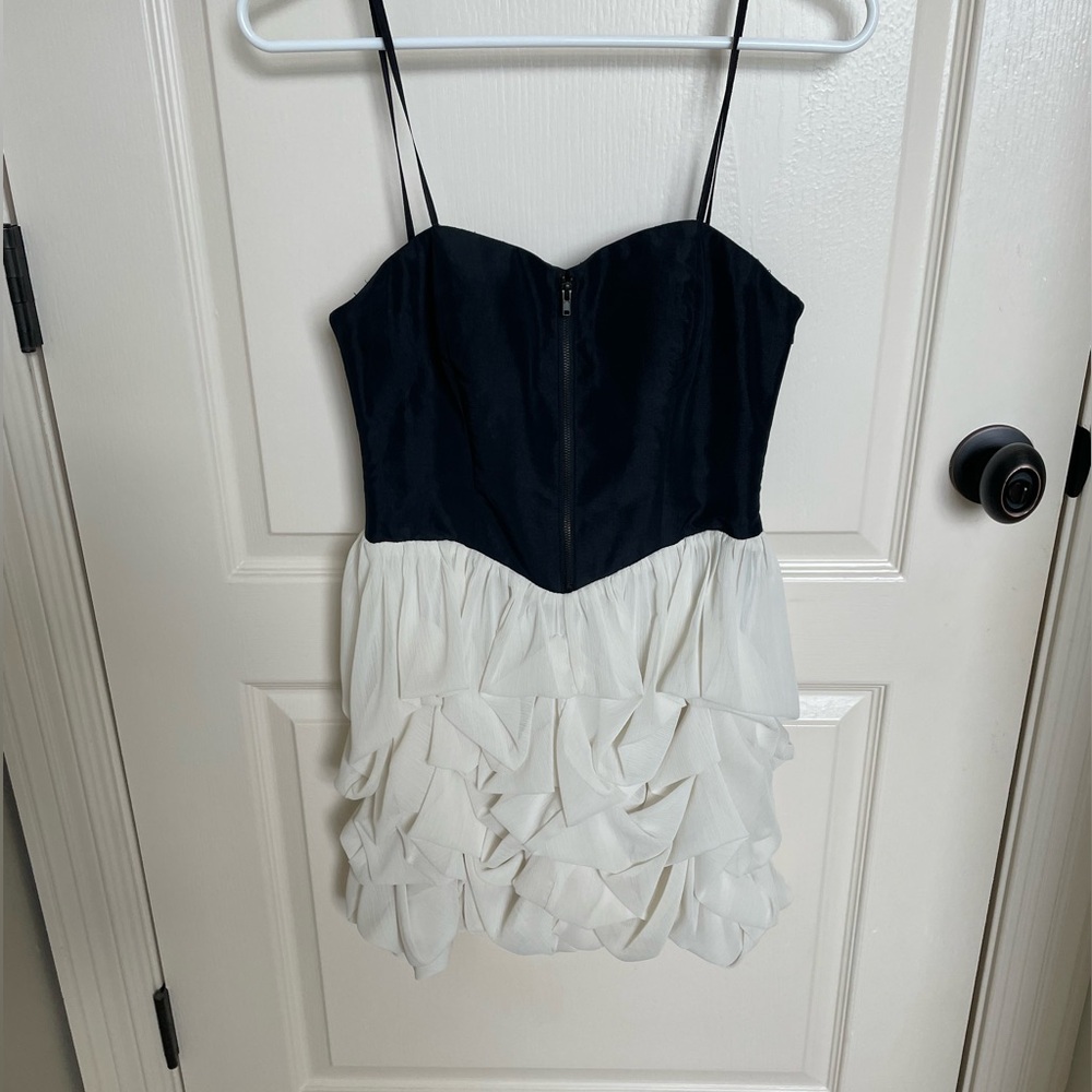 Like new Adrianna Papell strapless dress
